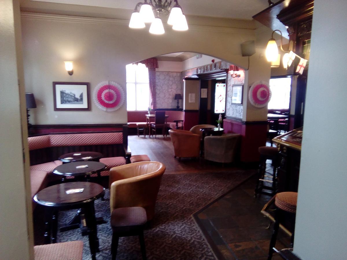 Hotel The Bulls Head Milnthorpe Exterior foto